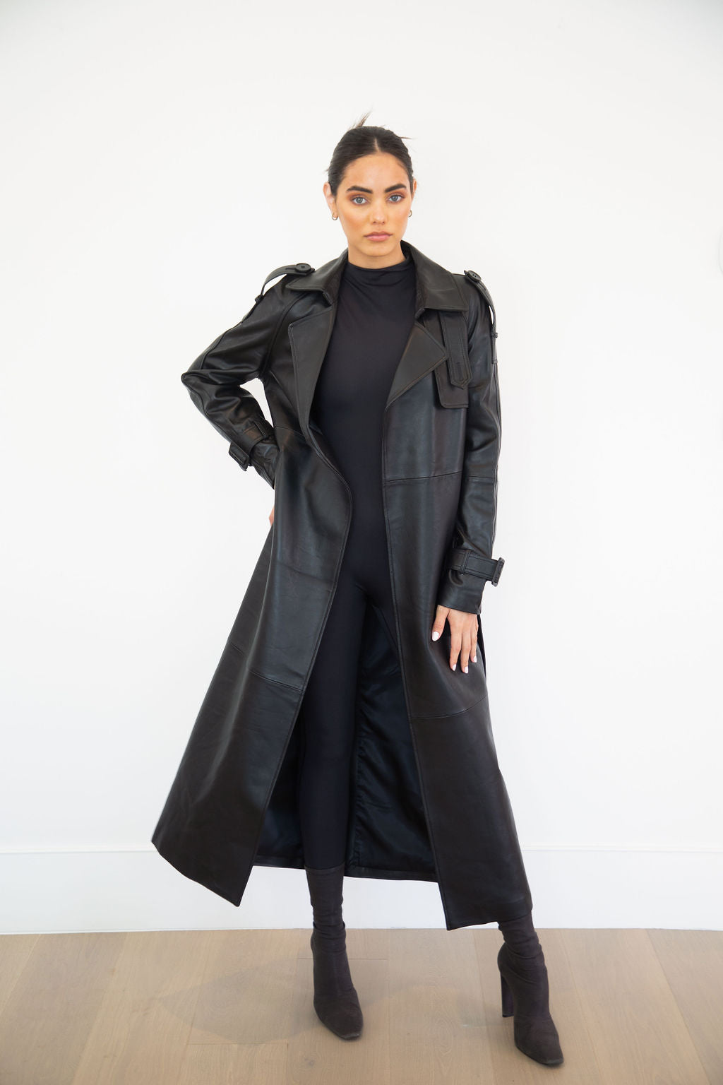 ASH LEATHER COAT | BONSAI BLACK