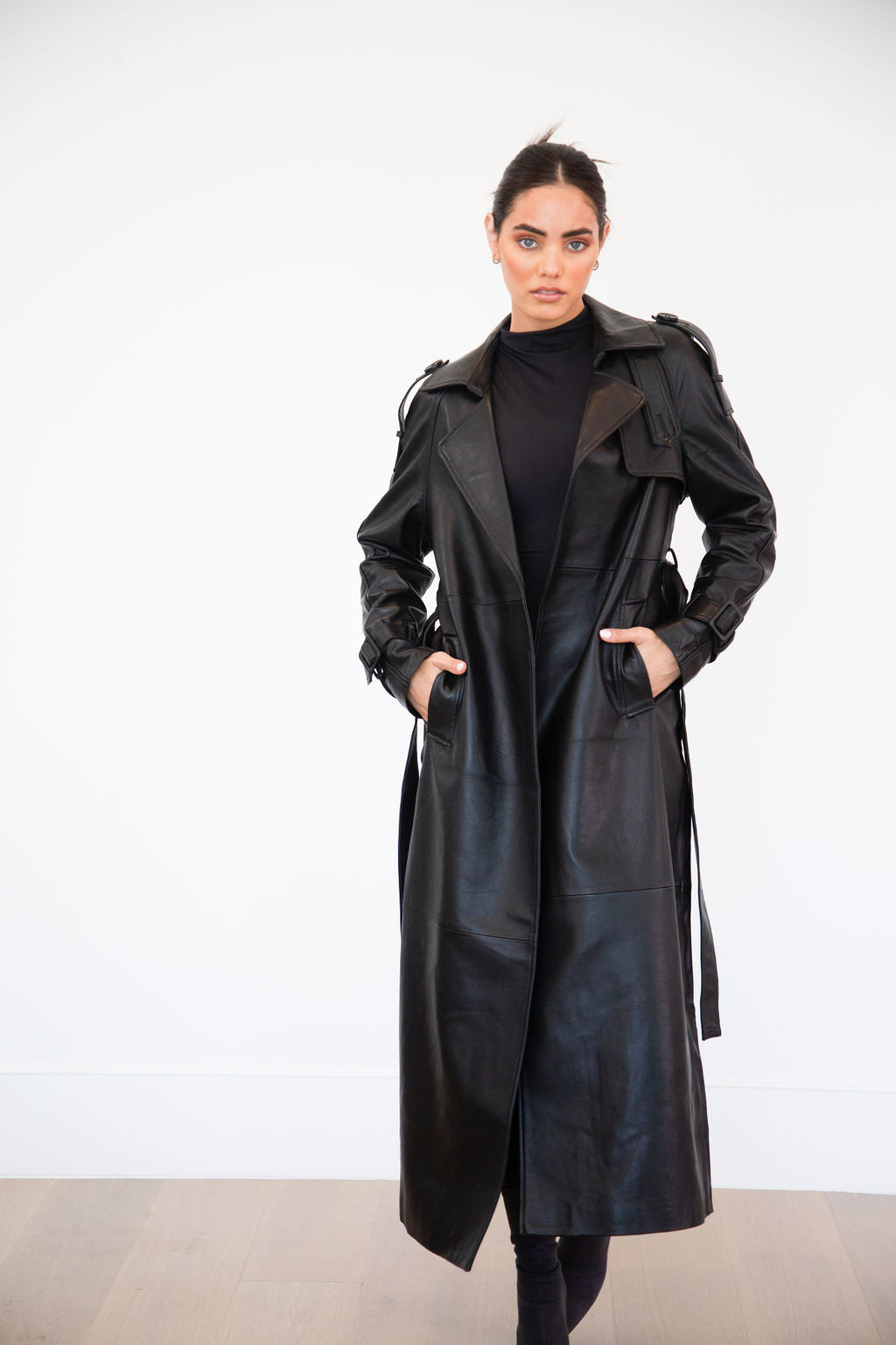 ASH LEATHER COAT | BONSAI BLACK